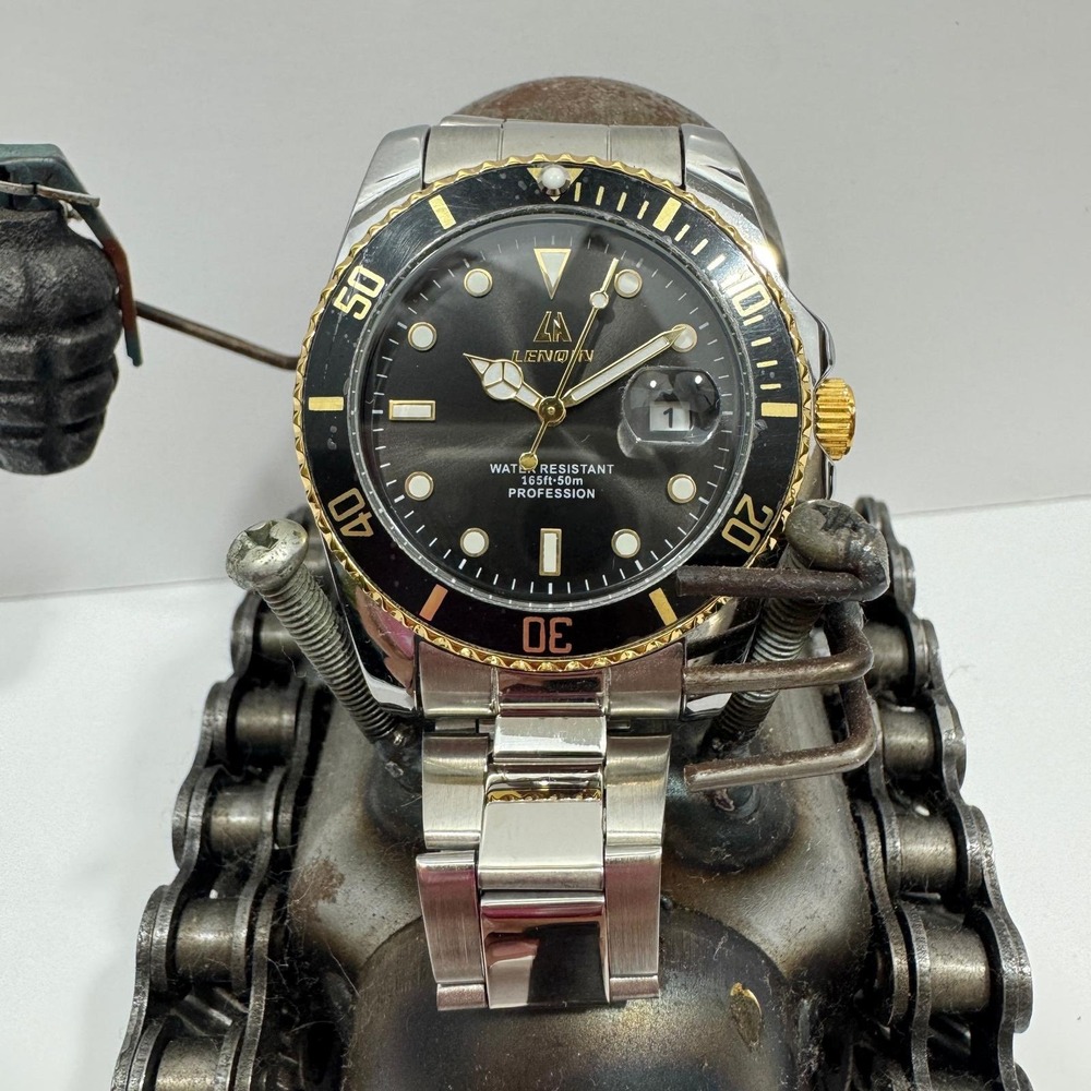 Lenqin Professional Watch Mens OS Silver Gold Good Diver Style Quartz 0341A